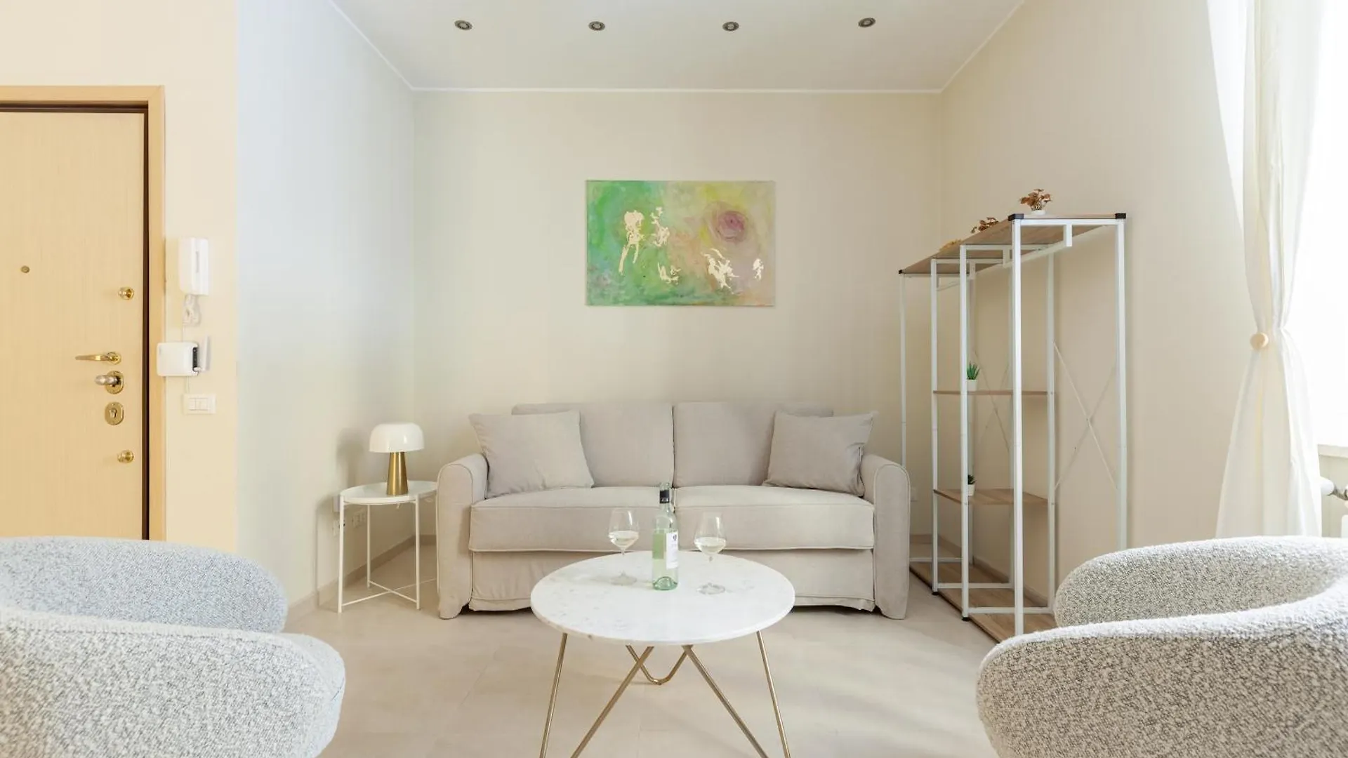 Hostly-The Happya Charme Suite Roma
