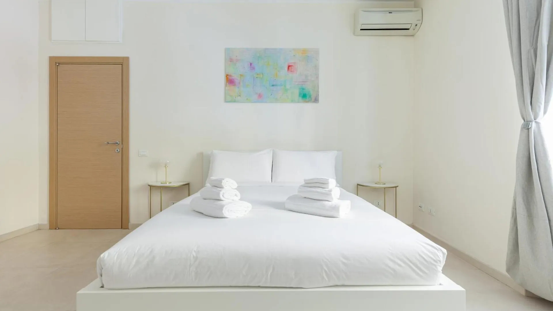 Hostly-The Happya Charme Suite Rome 0*,  Italy