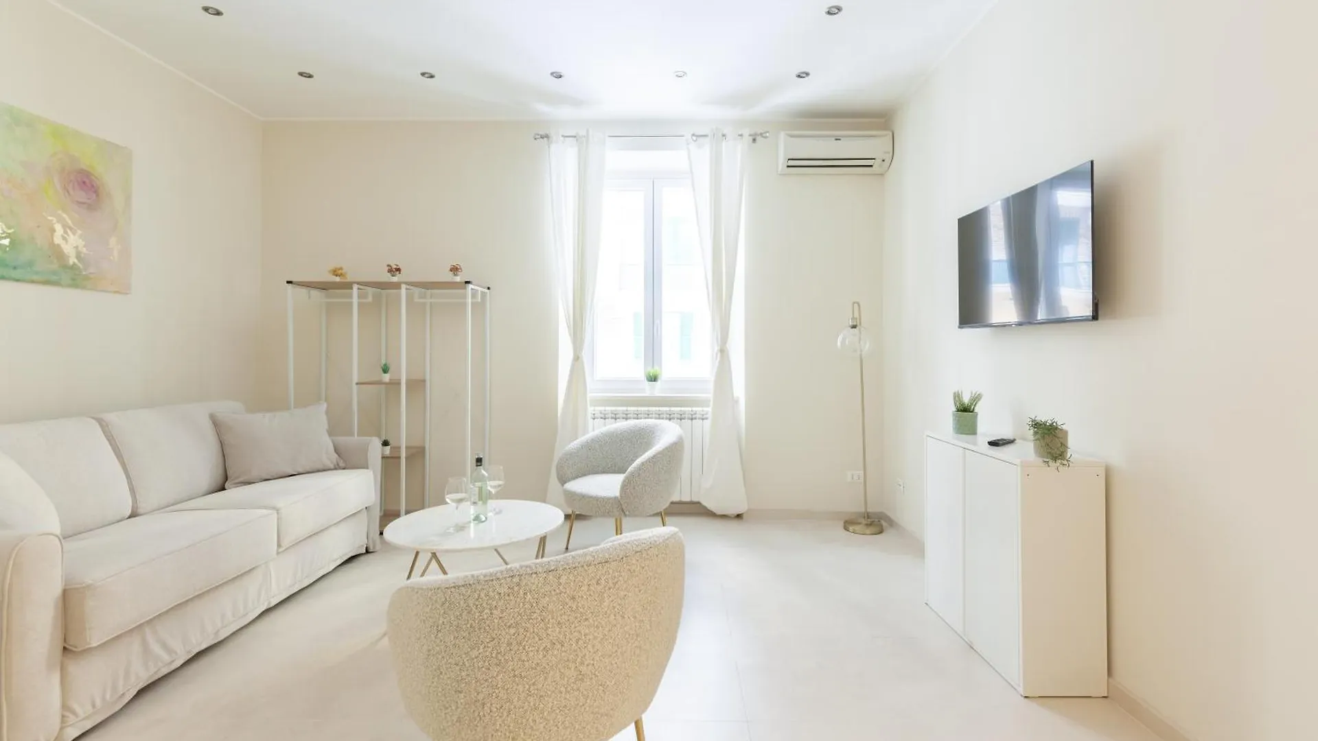 Hostly-The Happya Charme Suite Rome